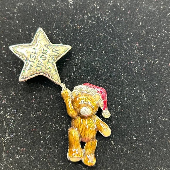 TC Jewelry - Wish Upon A Star Dangling Teddy Bear Christmas Pin Brooch TC Signed Enamel